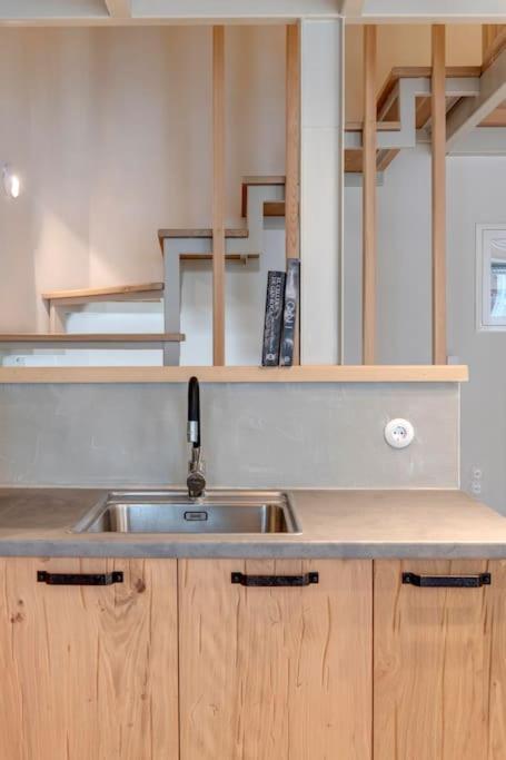 Ferienwohnung Nomade Vibrant Living Loft Ermoupoli Exterior foto